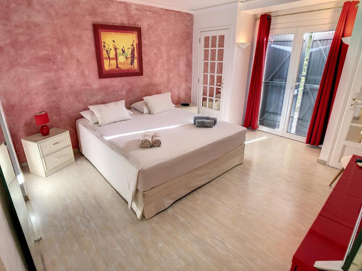 3 Bedrooms Villa Near Cannes - Pool & Jacuzzi - Sea View Mandelieu-la-Napoule Exterior photo