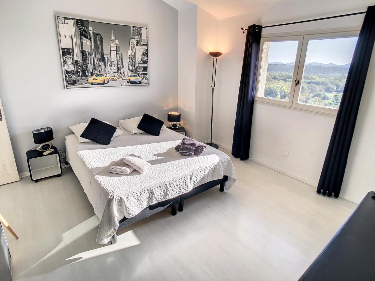 3 Bedrooms Villa Near Cannes - Pool & Jacuzzi - Sea View Mandelieu-la-Napoule Exterior photo