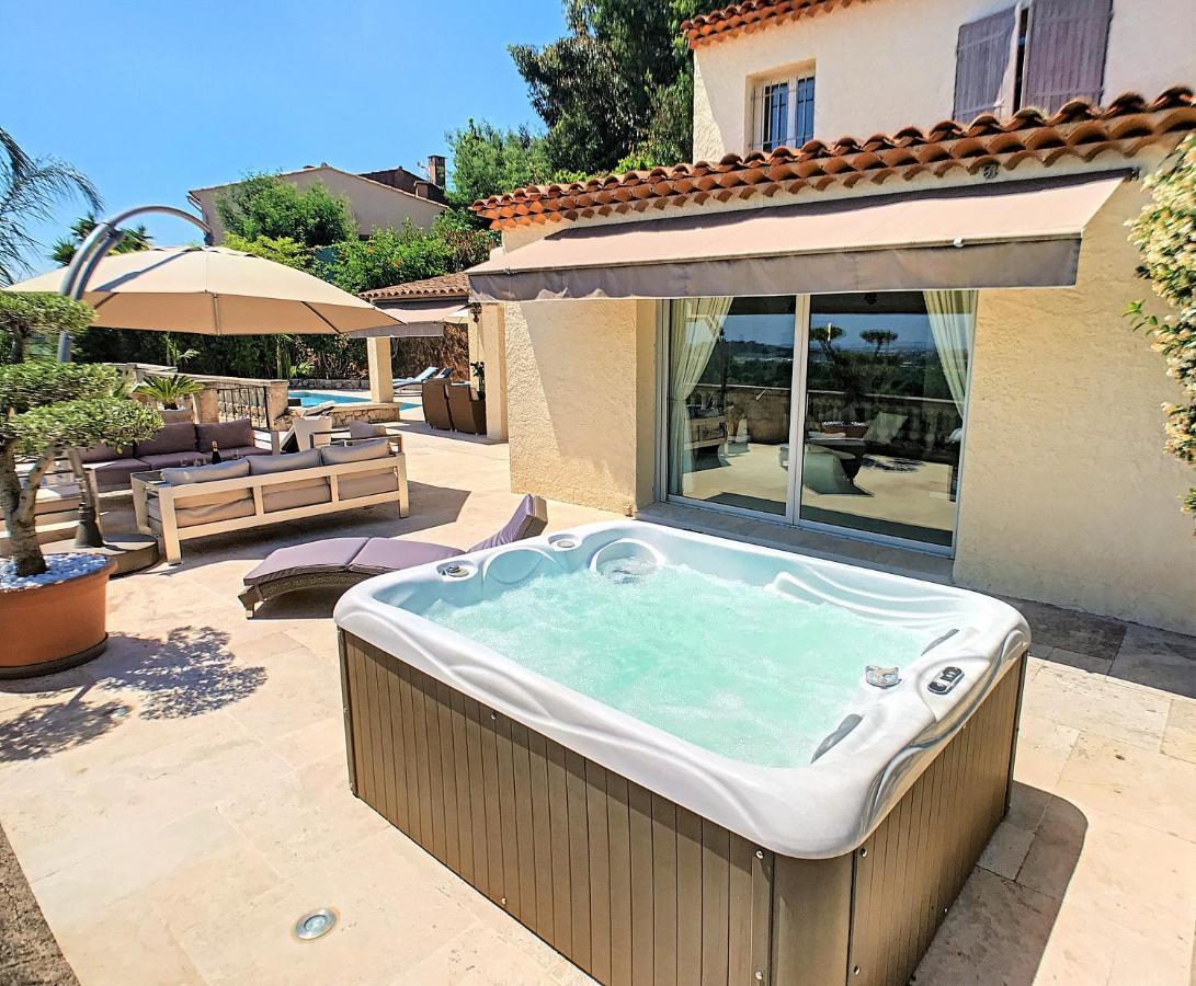 3 Bedrooms Villa Near Cannes - Pool & Jacuzzi - Sea View Mandelieu-la-Napoule Exterior photo