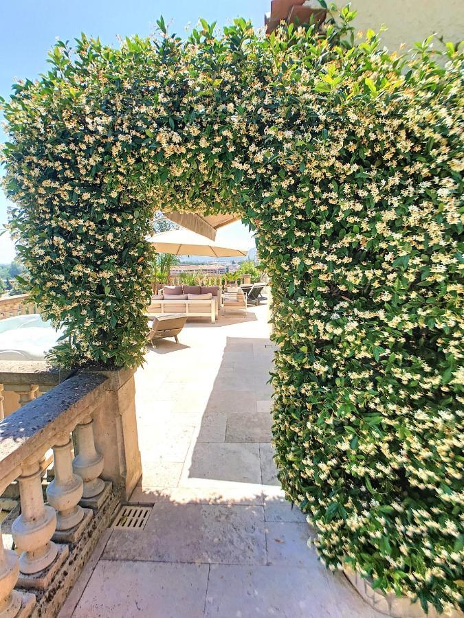 3 Bedrooms Villa Near Cannes - Pool & Jacuzzi - Sea View Mandelieu-la-Napoule Exterior photo