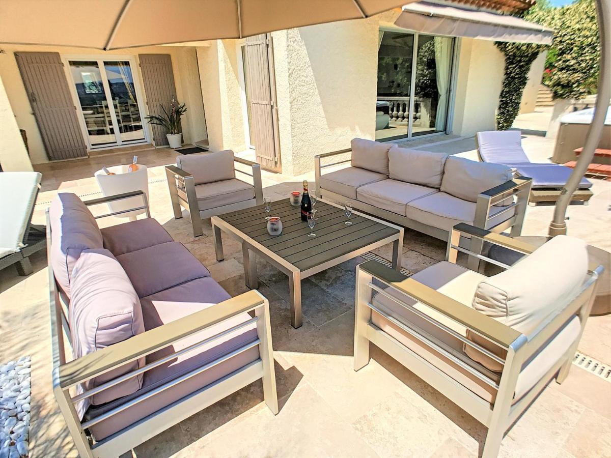 3 Bedrooms Villa Near Cannes - Pool & Jacuzzi - Sea View Mandelieu-la-Napoule Exterior photo