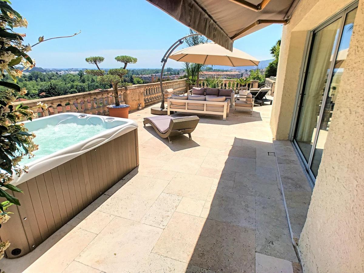 3 Bedrooms Villa Near Cannes - Pool & Jacuzzi - Sea View Mandelieu-la-Napoule Exterior photo