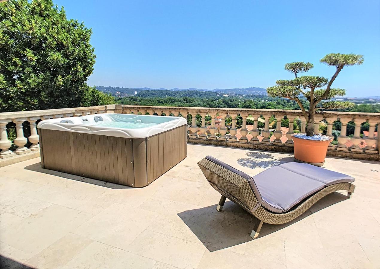 3 Bedrooms Villa Near Cannes - Pool & Jacuzzi - Sea View Mandelieu-la-Napoule Exterior photo