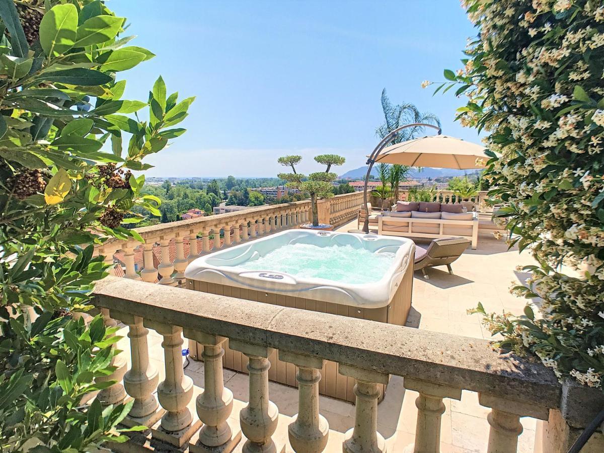 3 Bedrooms Villa Near Cannes - Pool & Jacuzzi - Sea View Mandelieu-la-Napoule Exterior photo