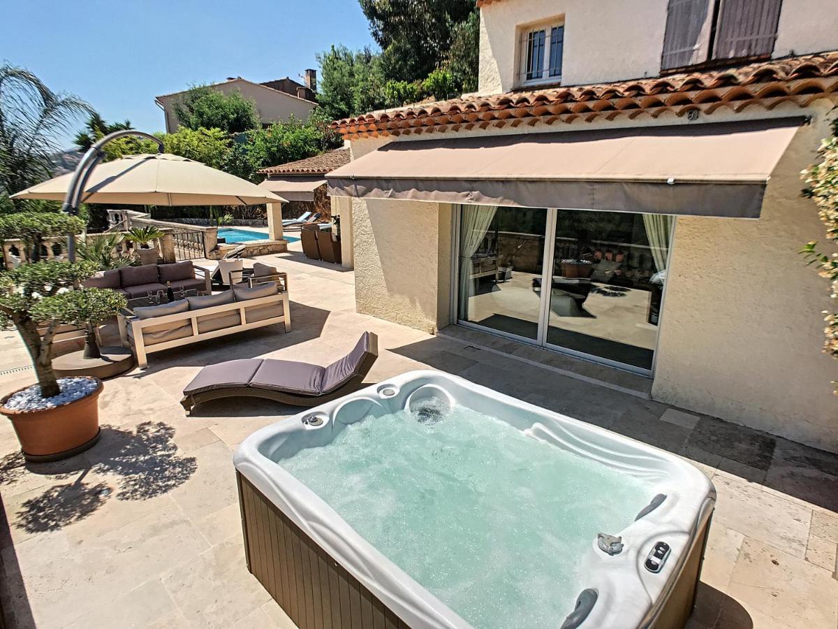 3 Bedrooms Villa Near Cannes - Pool & Jacuzzi - Sea View Mandelieu-la-Napoule Exterior photo
